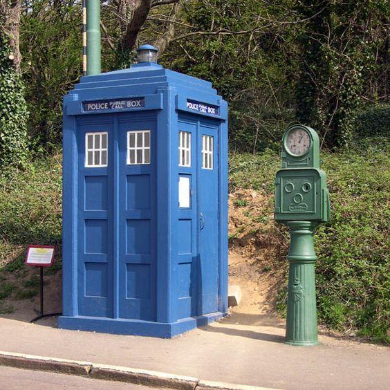 Replica Police Box Fun fact: Real police boxes are made of concrete! Many British citizens ...
